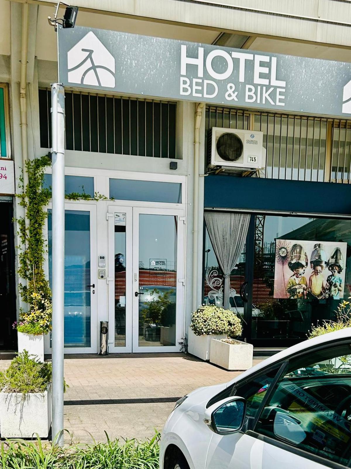 Hotel Bed & Bike Cesena Eksteriør bilde